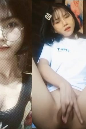 Nữ sinh tóc ngắn quyến rũ đầy khao khát