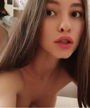 Cô hầu gái phục vụ ông chủ không ngừng nghỉ