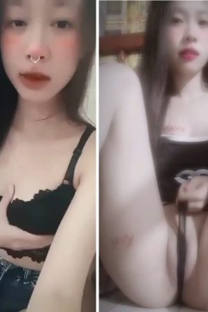Thần dâm bím lồn trơn tru không một sợi